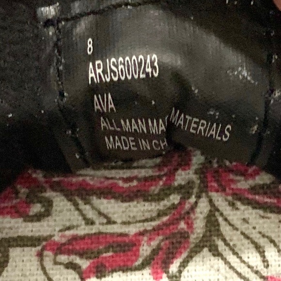 Roxy Shoes Size 8 - Picture 5 of 6